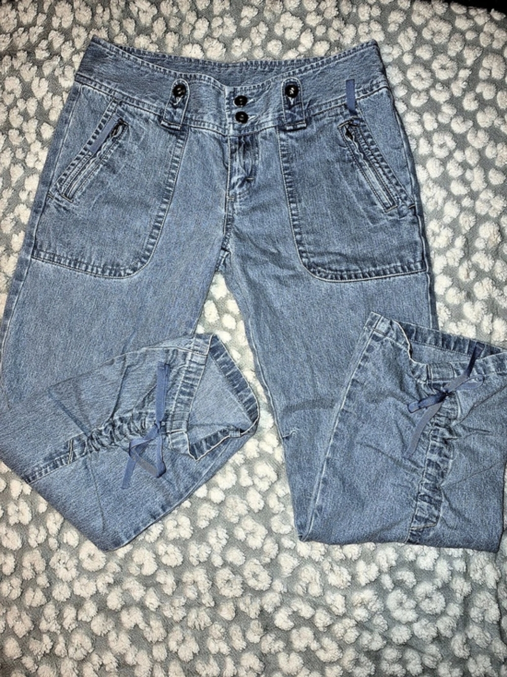 Classic Blues Cropped Jeans
